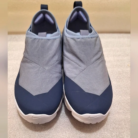 Nike Air VaporMax Moc Roam Sneakers - Picture 2 of 6